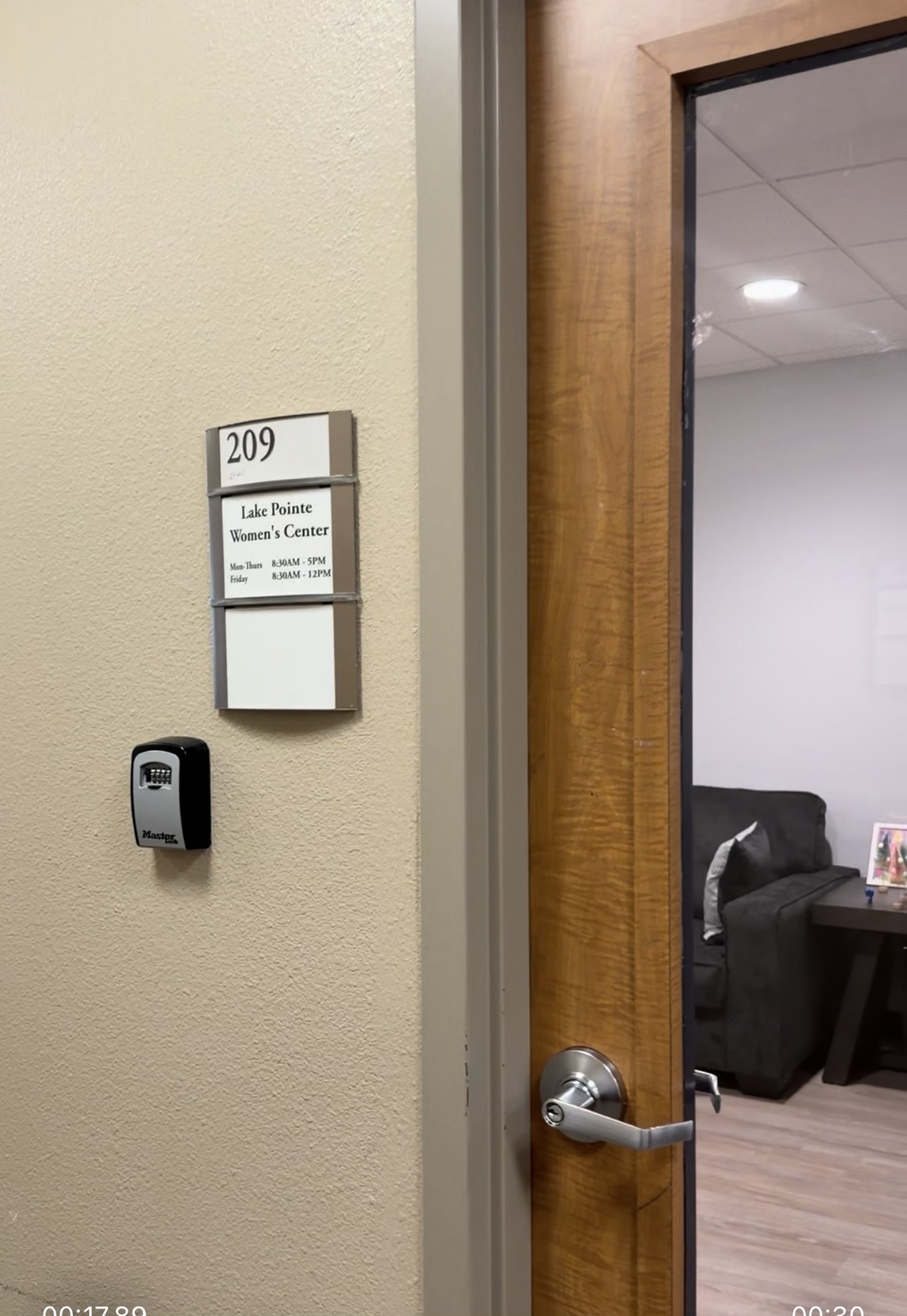 Entrance to Lake Pointe Women's Center Suite 209 in Rockwall